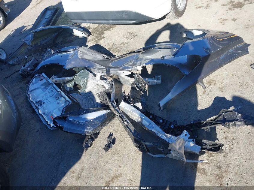 2025 Tesla Model Y Long Range Dual Motor All-Wheel Drive VIN: 7SAYGDEEXSF265767 Lot: 43752686