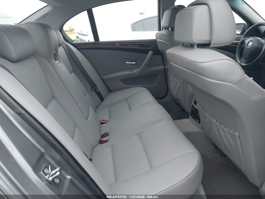 2008 BMW 528I VIN: WBANU53518C112442 Lot: 43752700