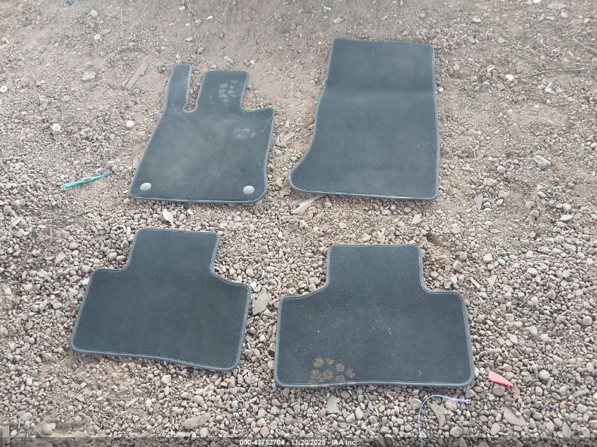 2024 Mercedes-Benz Glc 300 4Matic Suv VIN: W1NKM4HB1RU041097 Lot: 43752704