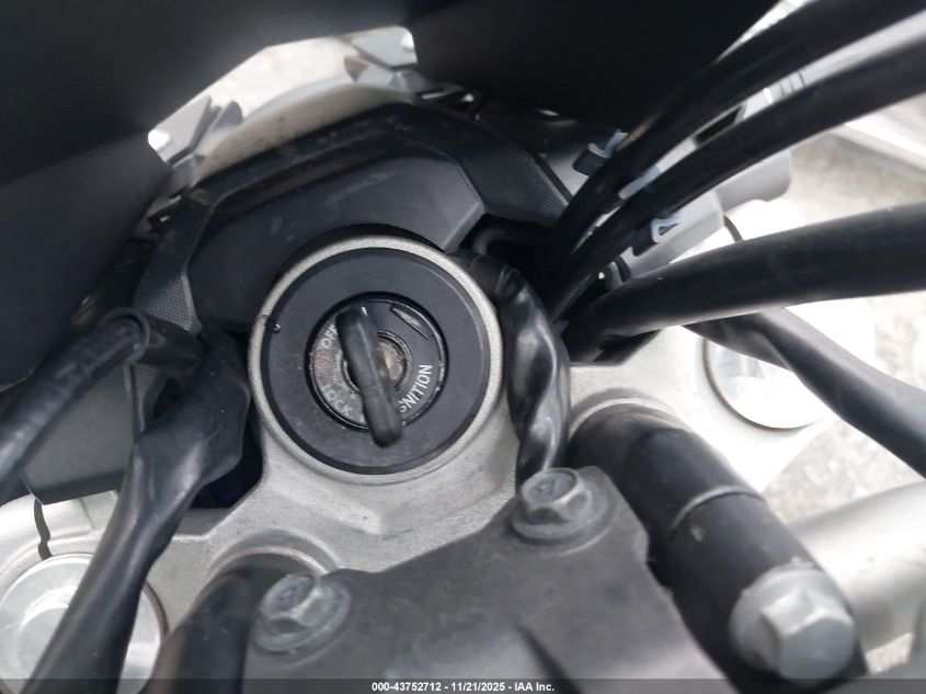 2015 Yamaha Fz07 C VIN: JYARM06Y7FA001038 Lot: 43752712