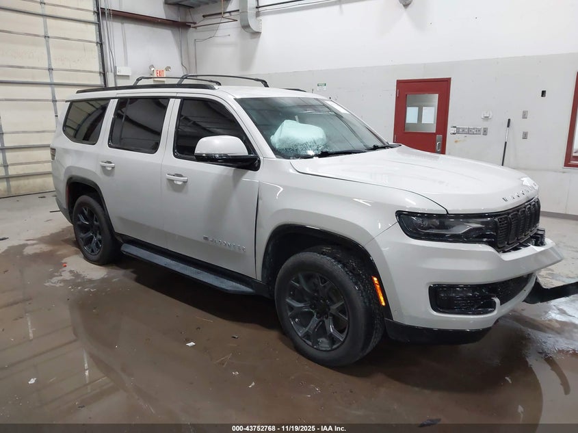 JEEP WAGONEER SERIES II 4X4