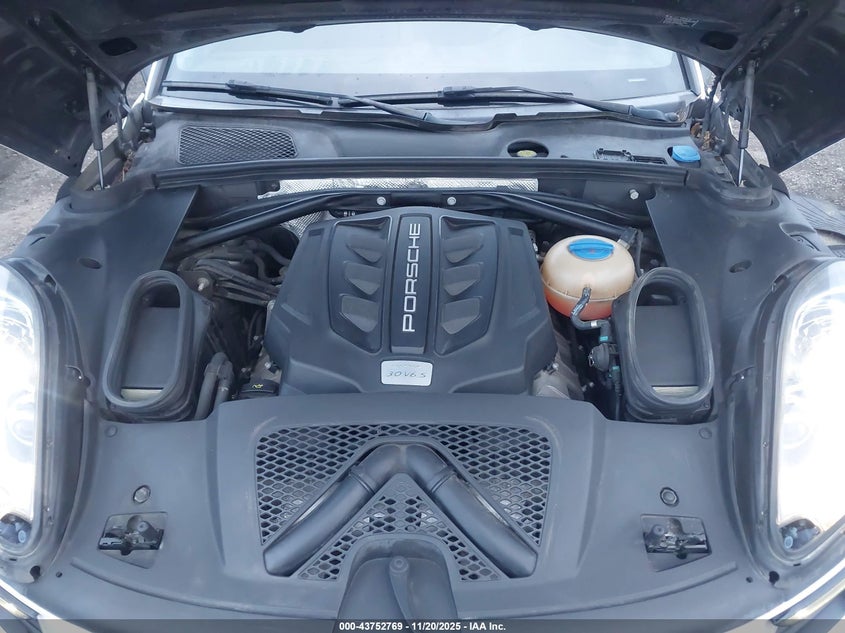 2016 Porsche Macan S VIN: WP1AB2A55GLB50732 Lot: 43752769