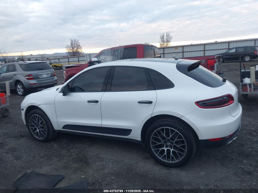 2016 Porsche Macan S VIN: WP1AB2A55GLB50732 Lot: 43752769