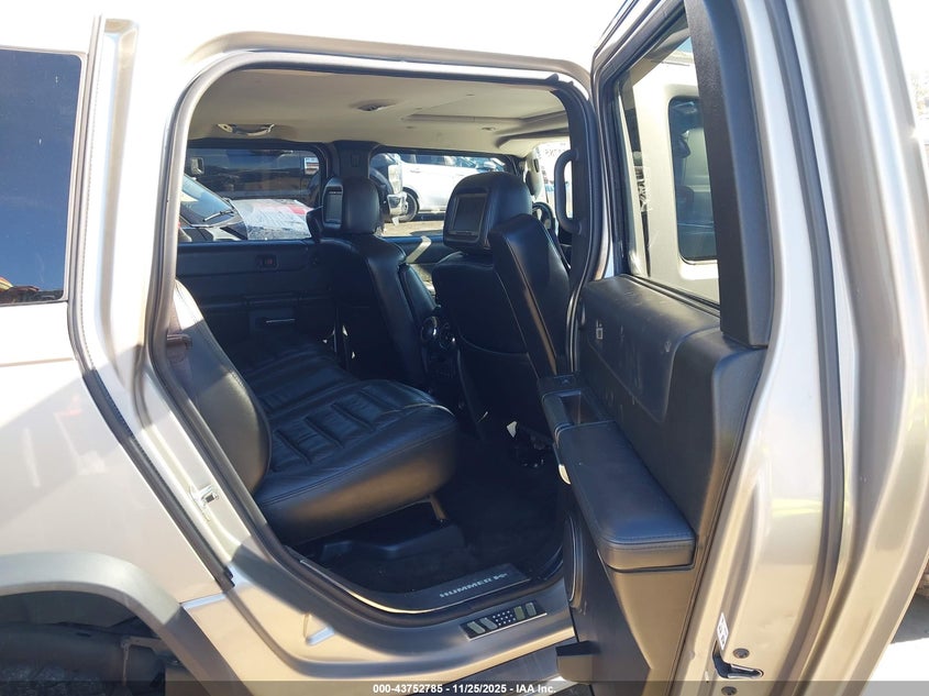2005 Hummer H2 Suv VIN: 5GRGN23UX5H112449 Lot: 43752785