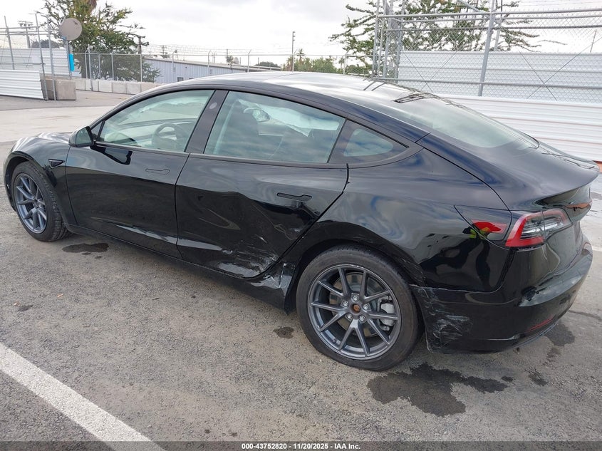 2022 Tesla Model 3 Long Range Dual Motor All-Wheel Drive VIN: 5YJ3E1EB6NF275931 Lot: 43752820