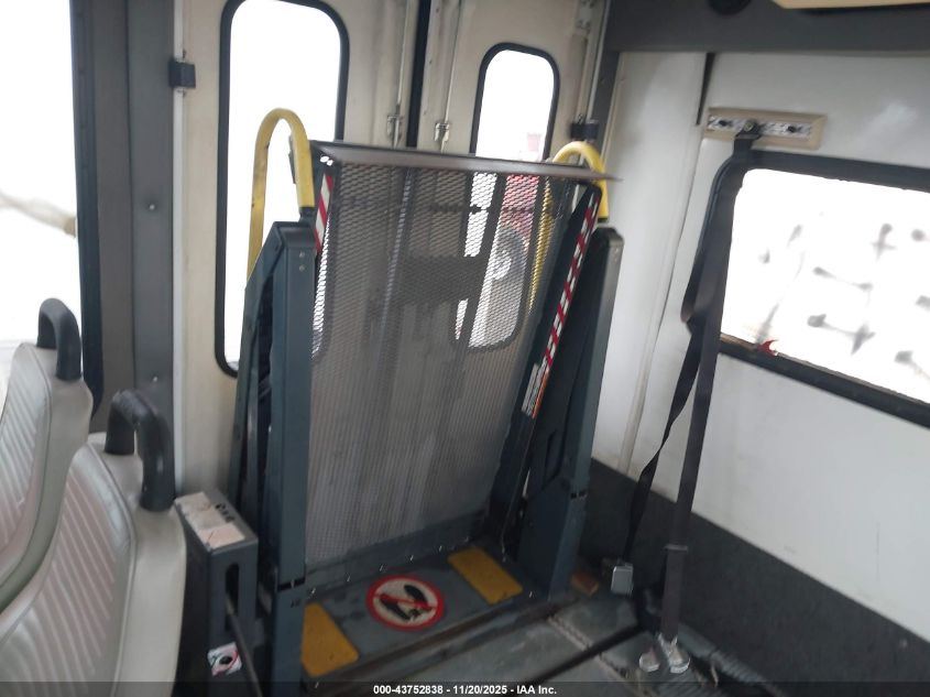 2003 Ford E-450 Cutaway Standard VIN: 1FDXE45S73HB39996 Lot: 43752838