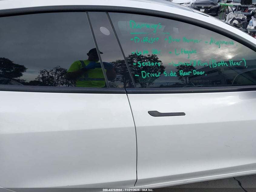 2021 Tesla Model 3 Standard Range Plus Rear-Wheel Drive VIN: 5YJ3E1EA1MF872202 Lot: 43752854