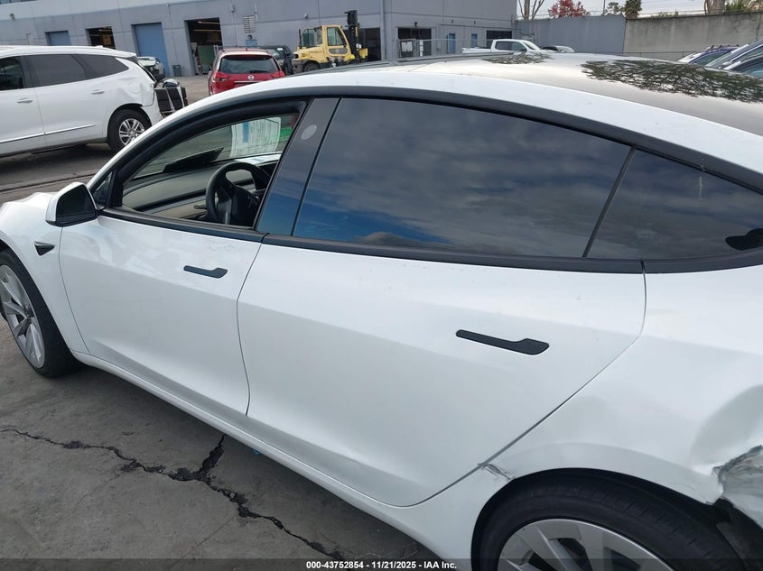 2021 Tesla Model 3 Standard Range Plus Rear-Wheel Drive VIN: 5YJ3E1EA1MF872202 Lot: 43752854