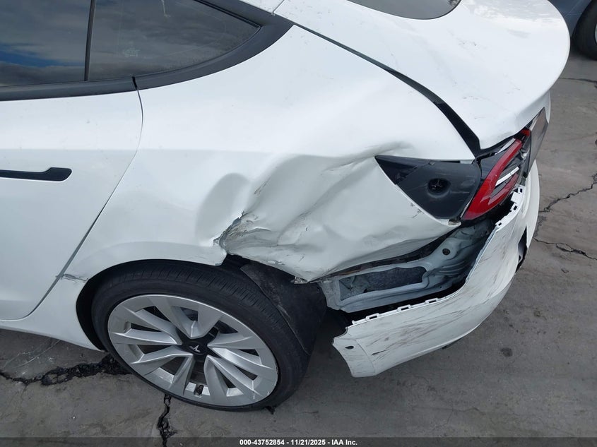 2021 Tesla Model 3 Standard Range Plus Rear-Wheel Drive VIN: 5YJ3E1EA1MF872202 Lot: 43752854