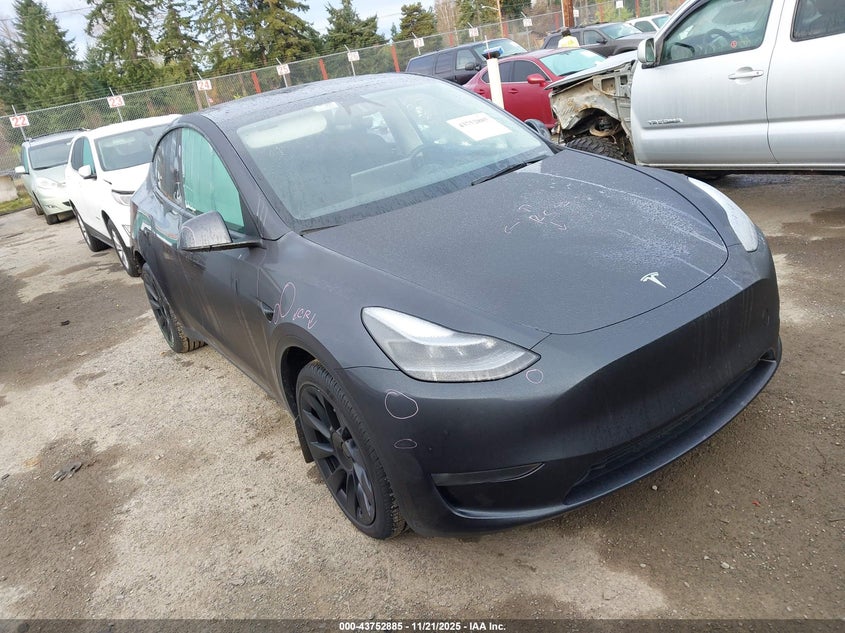 TESLA MODEL Y LONG RANGE DUAL MOTOR ALL-WHEEL DRIVE