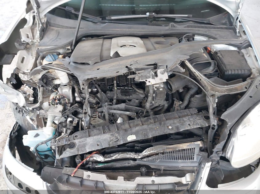 2008 Volkswagen Jetta Se/Sel VIN: 3VWRZ71K78M081798 Lot: 43752911