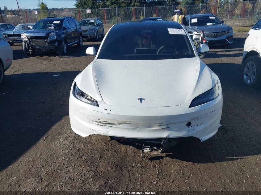 2025 Tesla Model 3 Long Range Rear-Wheel Drive/Standard VIN: 5YJ3E1EA0SF882233 Lot: 43752918