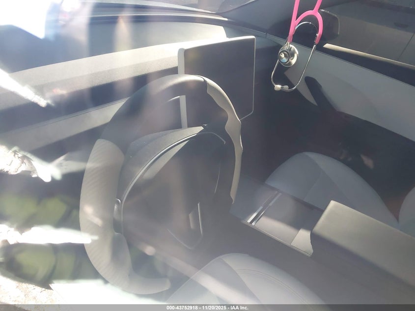 2025 Tesla Model 3 Long Range Rear-Wheel Drive/Standard VIN: 5YJ3E1EA0SF882233 Lot: 43752918