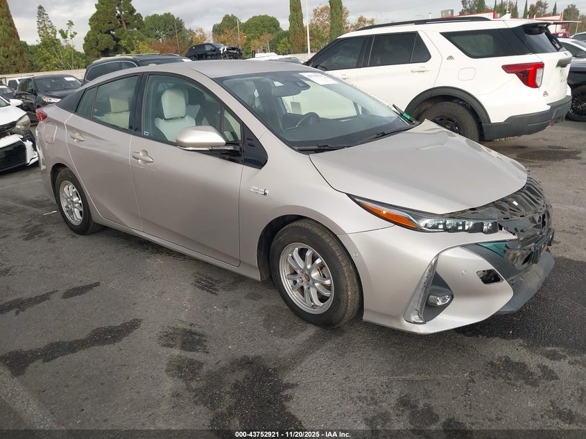 TOYOTA PRIUS PRIME ADVANCED
