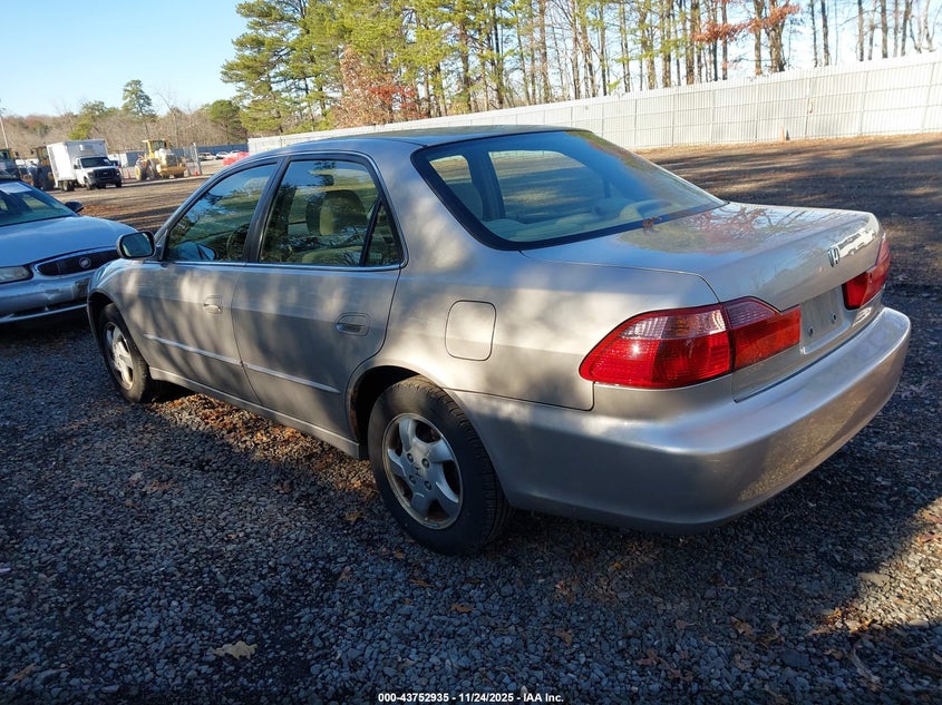 JHMCG6679XC036437 1999 HONDA ACCORD photo no. 3