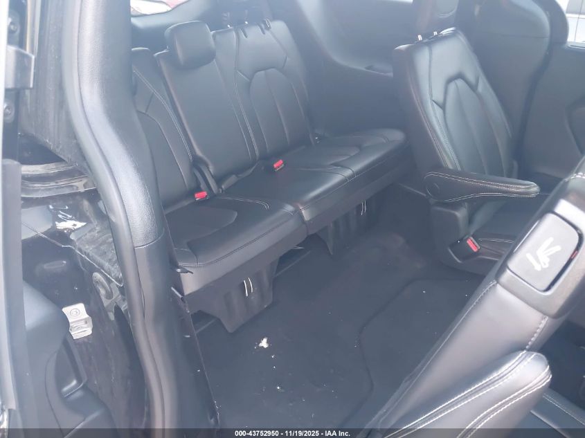 2025 Chrysler Pacifica Select VIN: 2C4RC1BG8SR612020 Lot: 43752950