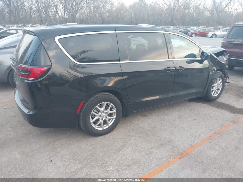 2C4RC1BG8SR612020 2025 CHRYSLER PACIFICA photo no. 4
