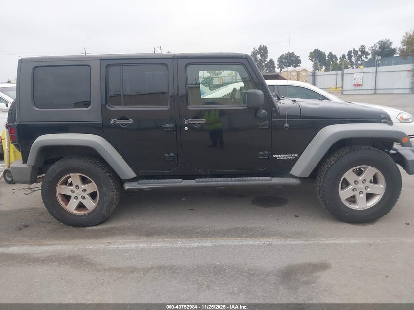 2009 Jeep Wrangler Unlimited X VIN: 1J8GA391X9L764855 Lot: 43752984