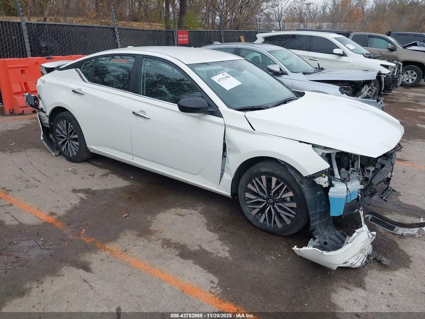 2025 NISSAN ALTIMA  (VIN: 1N4BL4DV8SN312284)