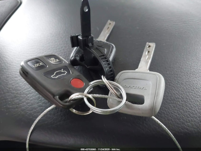 2002 Volvo S40 A VIN: YV1VS29522F874905 Lot: 43753068