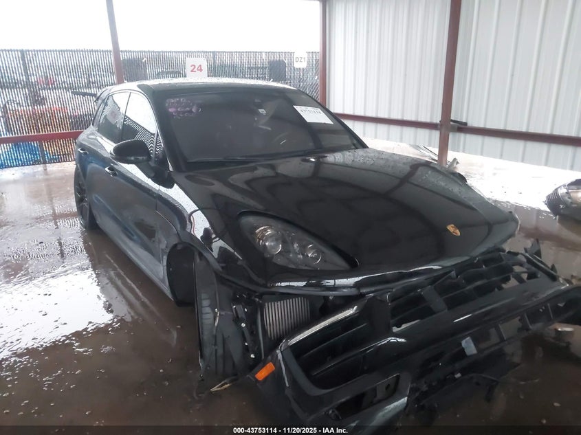 PORSCHE MACAN GTS