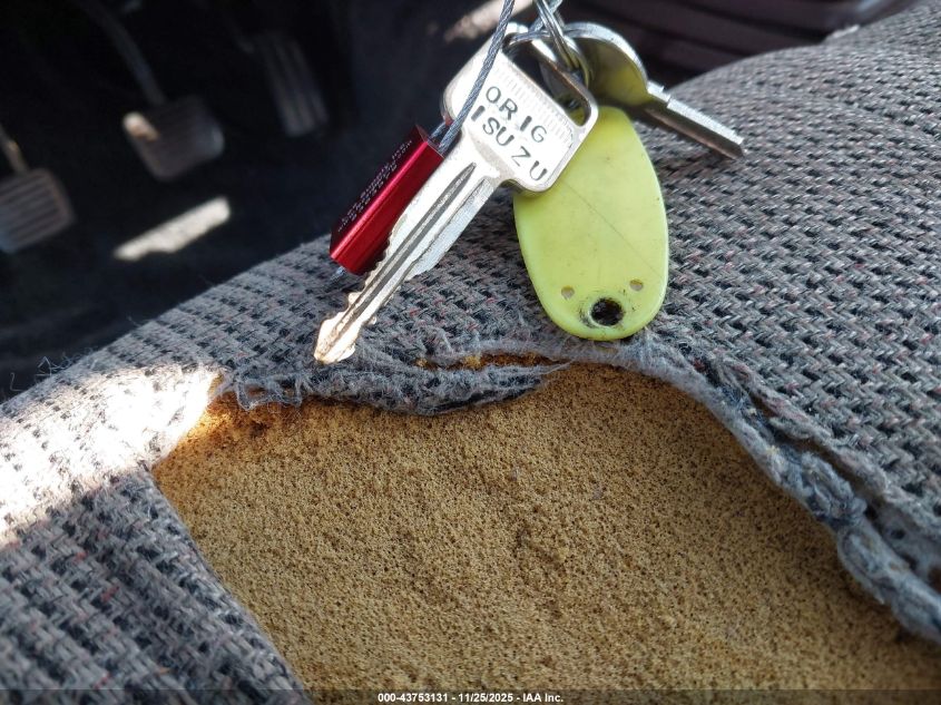 1990 Isuzu Conventional Short Bed VIN: JAACR11E6L7241891 Lot: 43753131