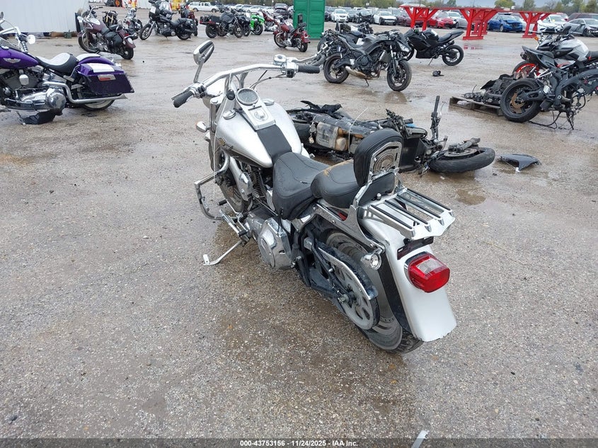 1HD1BXB443Y084299 2003 HARLEY-DAVIDSON FAT BOY photo no. 3
