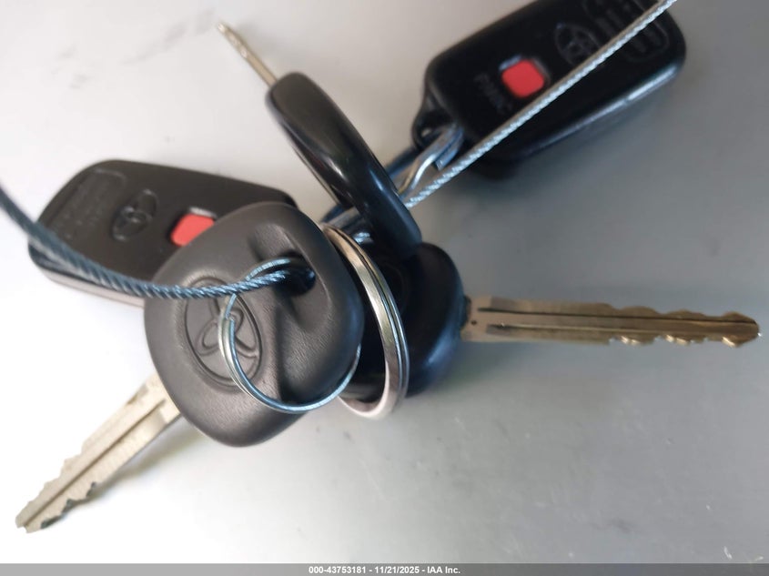 2006 Toyota Highlander Hybrid VIN: JTEDW21A360008553 Lot: 43753181