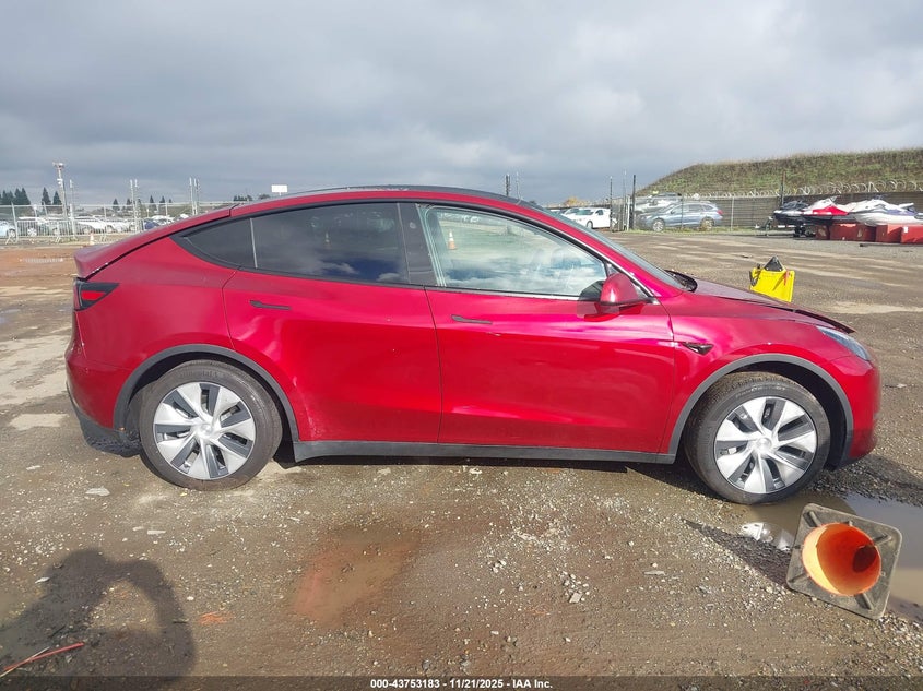 2024 Tesla Model Y Long Range Dual Motor All-Wheel Drive VIN: 7SAYGDEE6RF989045 Lot: 43753183