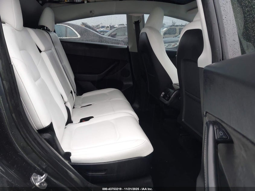 2024 Tesla Model Y Long Range Dual Motor All-Wheel Drive VIN: 7SAYGAEE6RF066918 Lot: 43753219