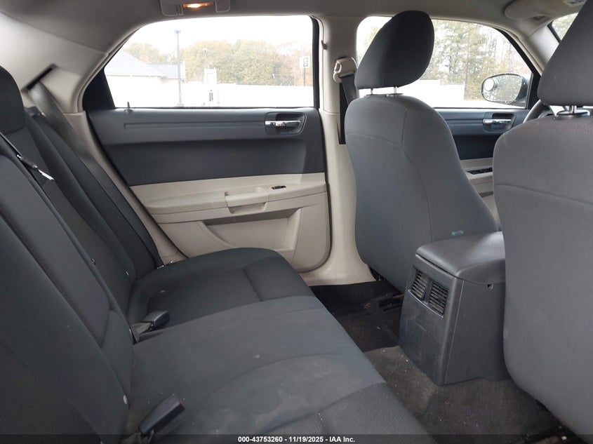 2006 Chrysler 300 VIN: 2C3KA43R16H366145 Lot: 43753260