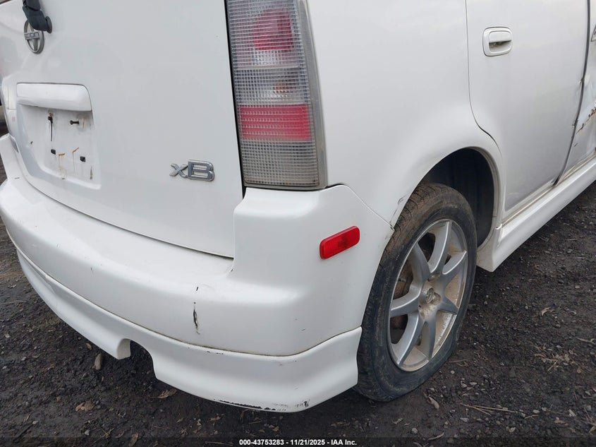 2005 Scion Xb VIN: JTLKT324154002622 Lot: 43753283