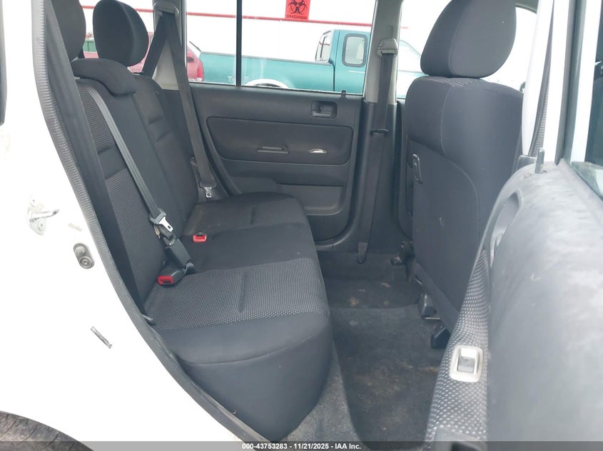 2005 Scion Xb VIN: JTLKT324154002622 Lot: 43753283