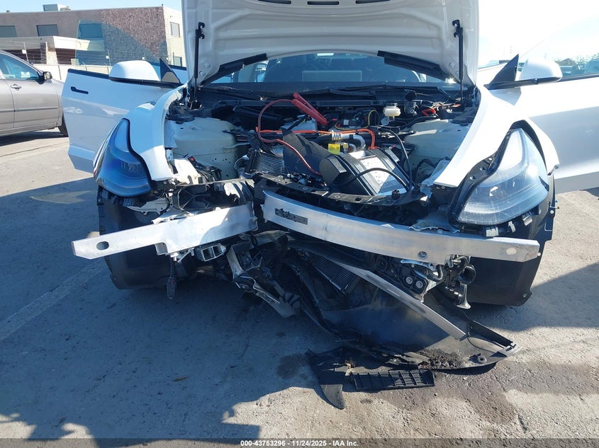 2023 Tesla Model 3 Rear-Wheel Drive VIN: 5YJ3E1EAXPF562683 Lot: 43753296