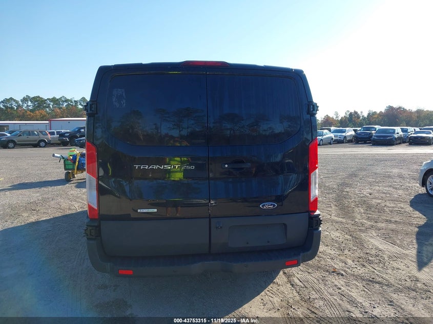2018 Ford Transit-250 VIN: 1FTYR1YG0JKA91860 Lot: 43753315