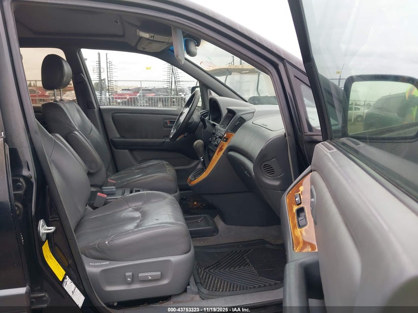 JT6HF10U9X0080037 1999 LEXUS RX photo no. 5