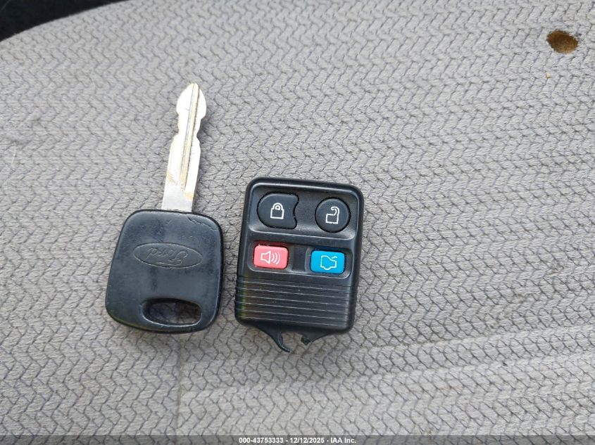 2000 Ford Mustang VIN: 1FAFP4048YF268471 Lot: 43753333