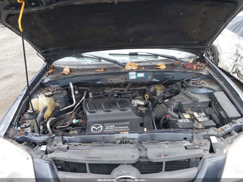 2001 Mazda Tribute Dx V6 VIN: 4F2YU07161KM00768 Lot: 43753355