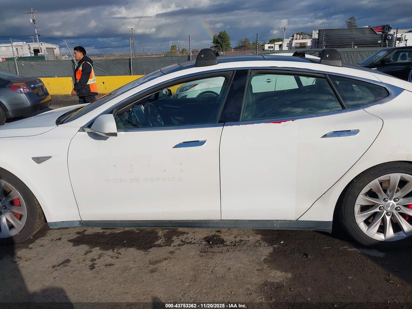 2015 Tesla Model S 70D/85D/P85D VIN: 5YJSA4H23FFP79617 Lot: 43753362