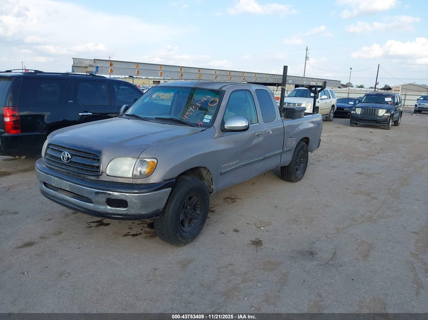 5TBRT3416YS003974 2000 TOYOTA TUNDRA photo no. 2