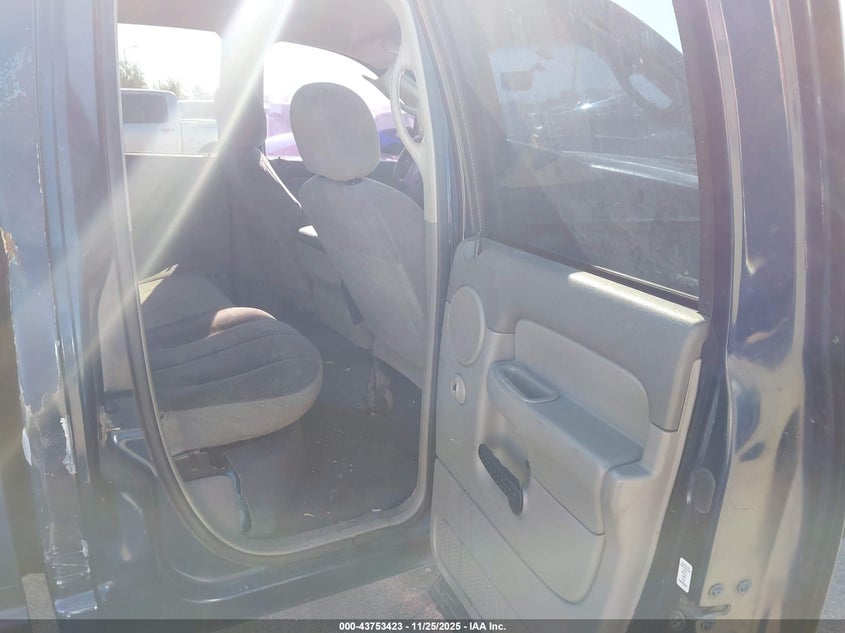 2003 Dodge Ram 1500 Slt/Laramie/St VIN: 1D7HA18D93S281677 Lot: 43753423