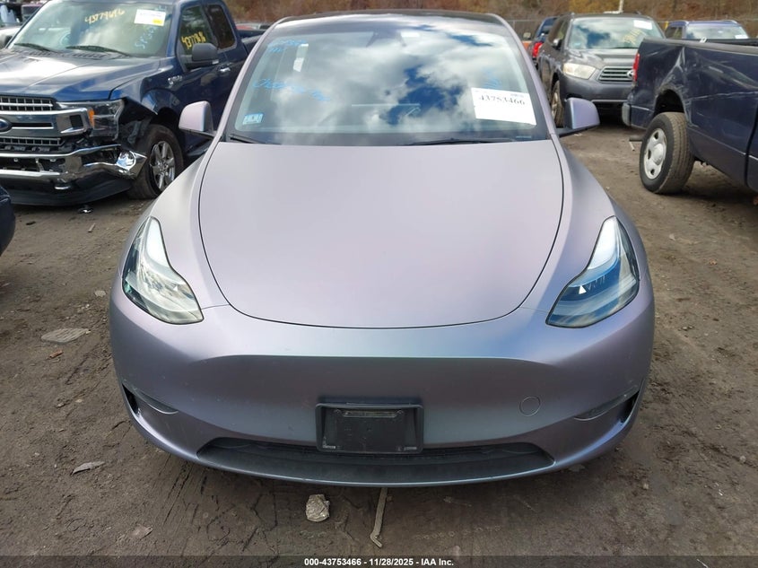 2024 Tesla Model Y Performance Dual Motor All-Wheel Drive VIN: 7SAYGDEF4RA261360 Lot: 43753466