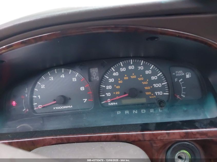 1999 Toyota 4Runner Limited V6 VIN: JT3HN87R2X0203901 Lot: 43753478