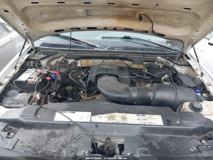 2000 Ford F-150 Work Series/Xl/Xlt VIN: 2FTRF18LXYCA17807 Lot: 43753491