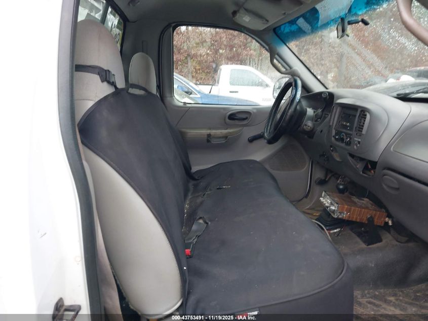 2000 Ford F-150 Work Series/Xl/Xlt VIN: 2FTRF18LXYCA17807 Lot: 43753491