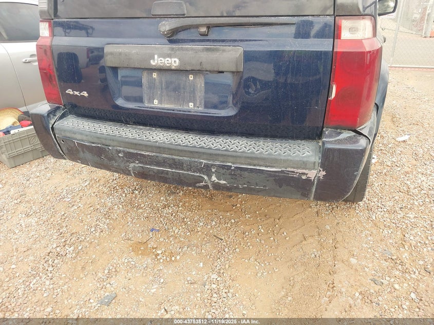 2006 Jeep Commander VIN: 1J8HG48K36C220230 Lot: 43753512