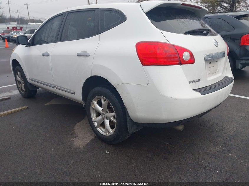 JN8AS5MT2DW013288 2013 NISSAN ROGUE photo no. 3