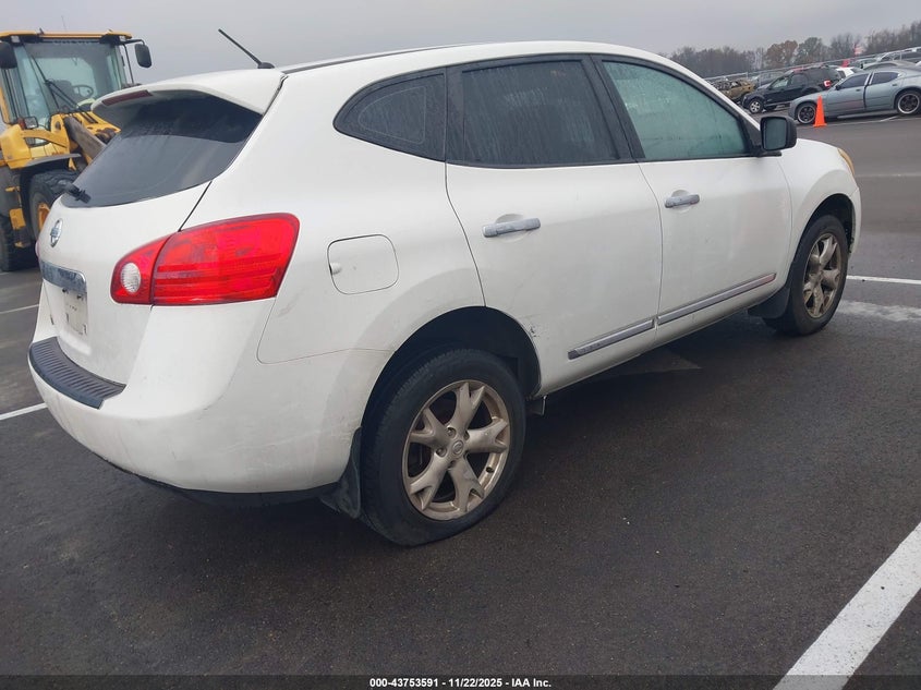 JN8AS5MT2DW013288 2013 NISSAN ROGUE photo no. 4