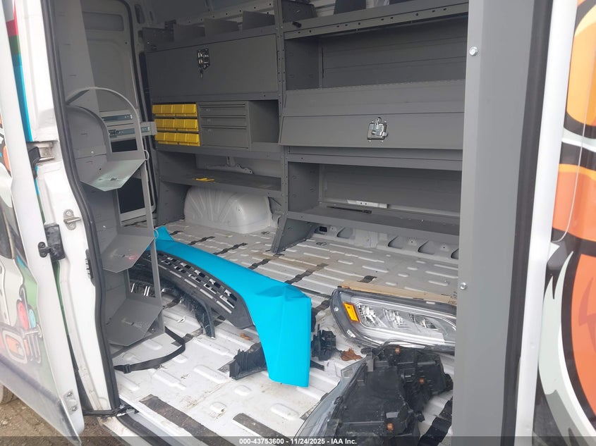 2025 Ram Promaster 3500 Slt+ High Roof 159 Wb VIN: 3C6MRVHG9SE553141 Lot: 43753600