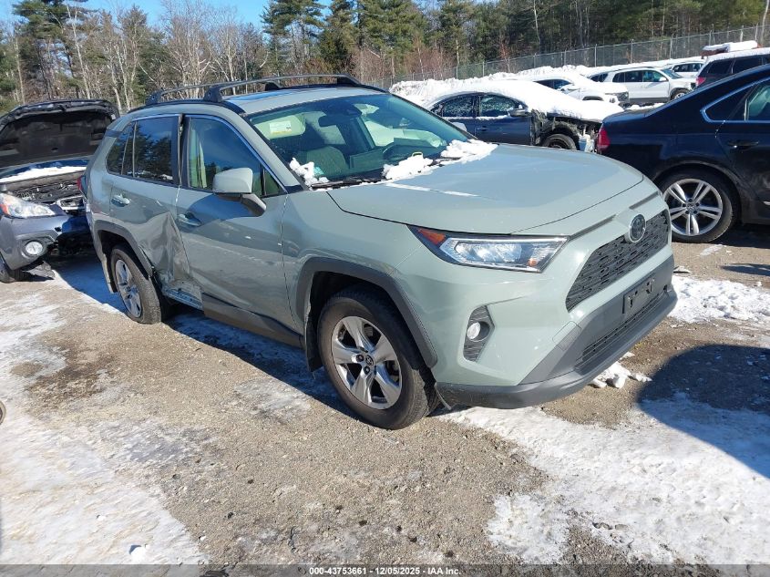 TOYOTA RAV4 XLE